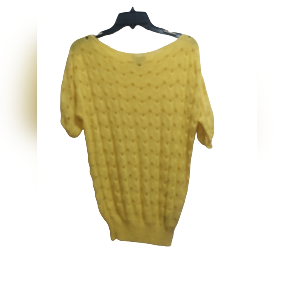 Bebe Lightweight Knit Sweater Yellow Short Sleeved Women's Size Small EUC